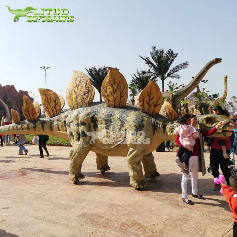 1Walking Dinosaur Stegosaurus(001)