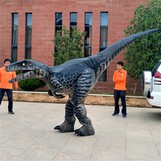 Trang phục cơ khí mô phỏng robot Velociraptor